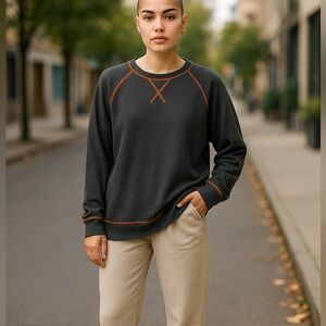 Cashmere blend pullover soft and sporty sweater Women's Large JCP like new